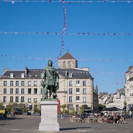 Hyper Centre, Phenix-sils * Кан