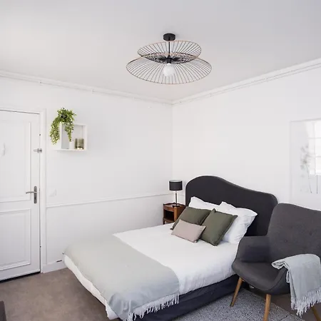 Hyper Centre, Phenix-sils Апартаменти *